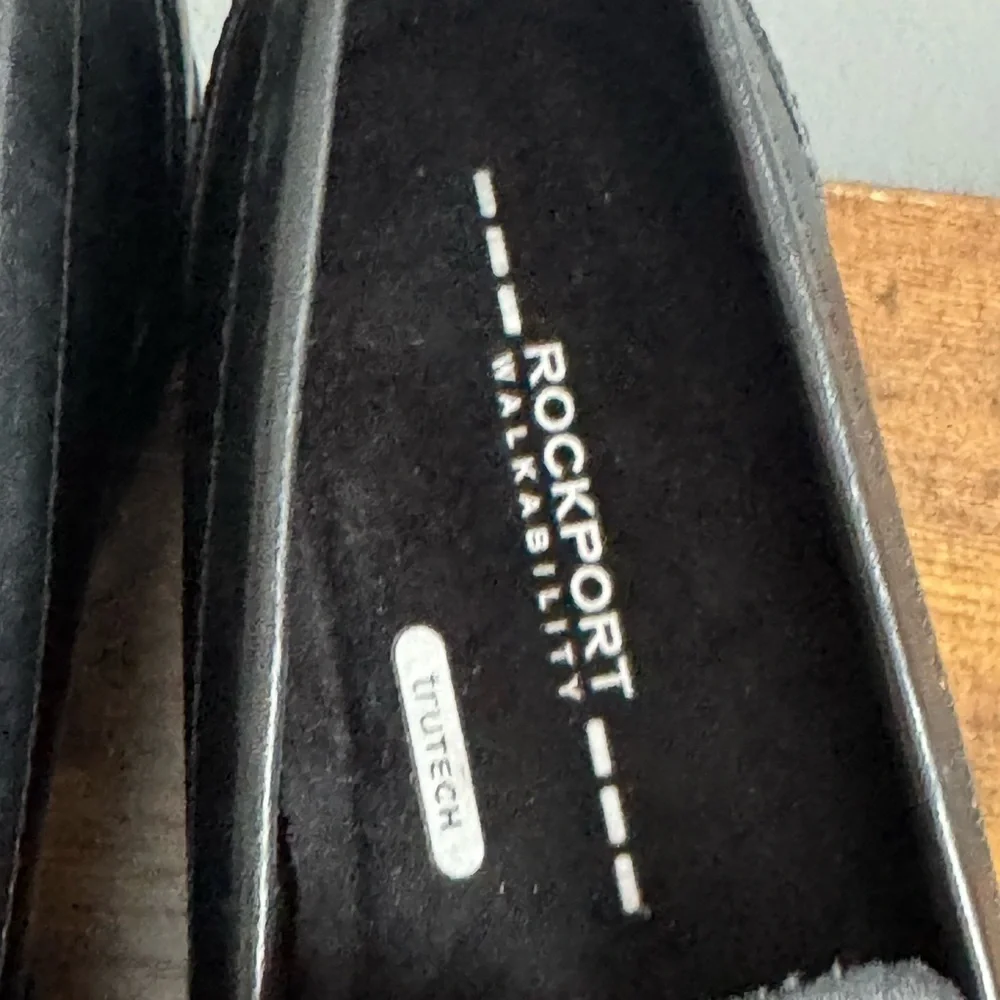 Rockport Black Leather Slip-On Loafers Size 7